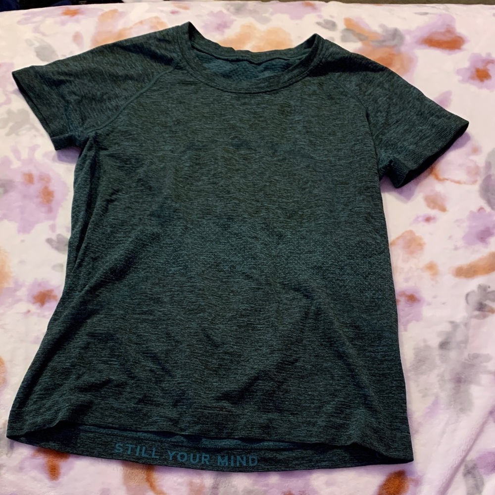 Lululemon short sleeve swiftly top